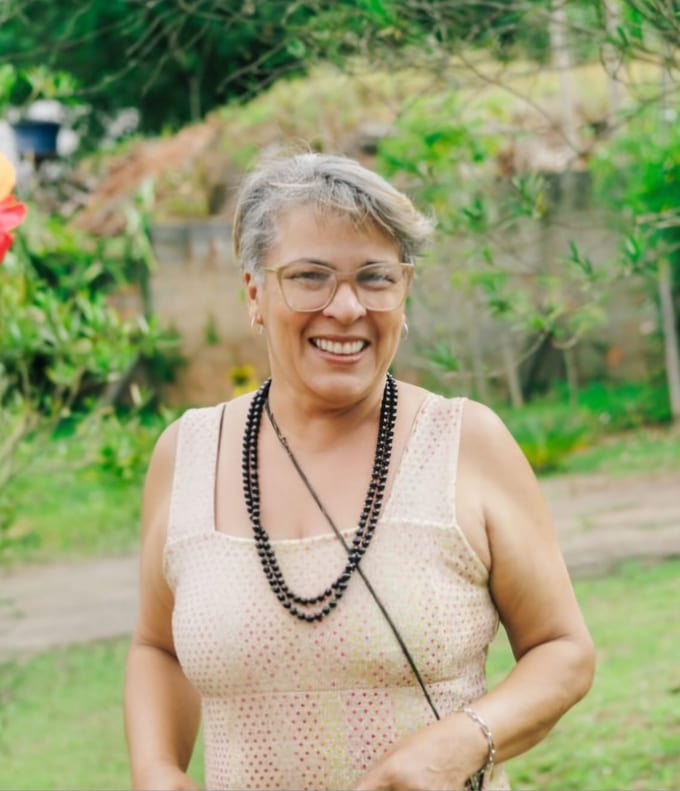 Retrato de Francisca, proprietária do salão Pelle Morena.
